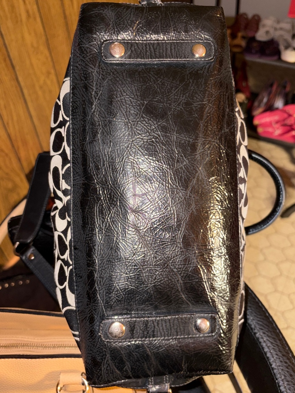 Coach Ashley EUC Black Patent and Gray Canvas C Signature w/ Dual handle Satchel - Picture 7 of 10